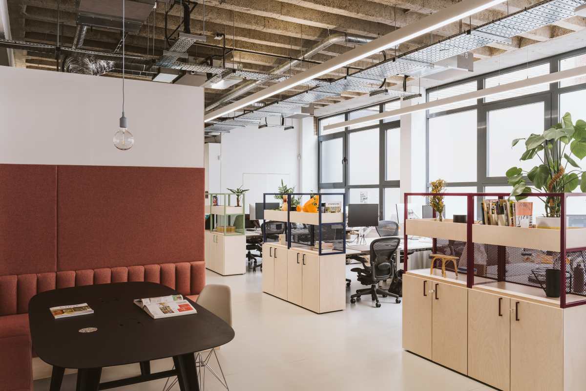 How to Create a Welcoming Office Reception Area