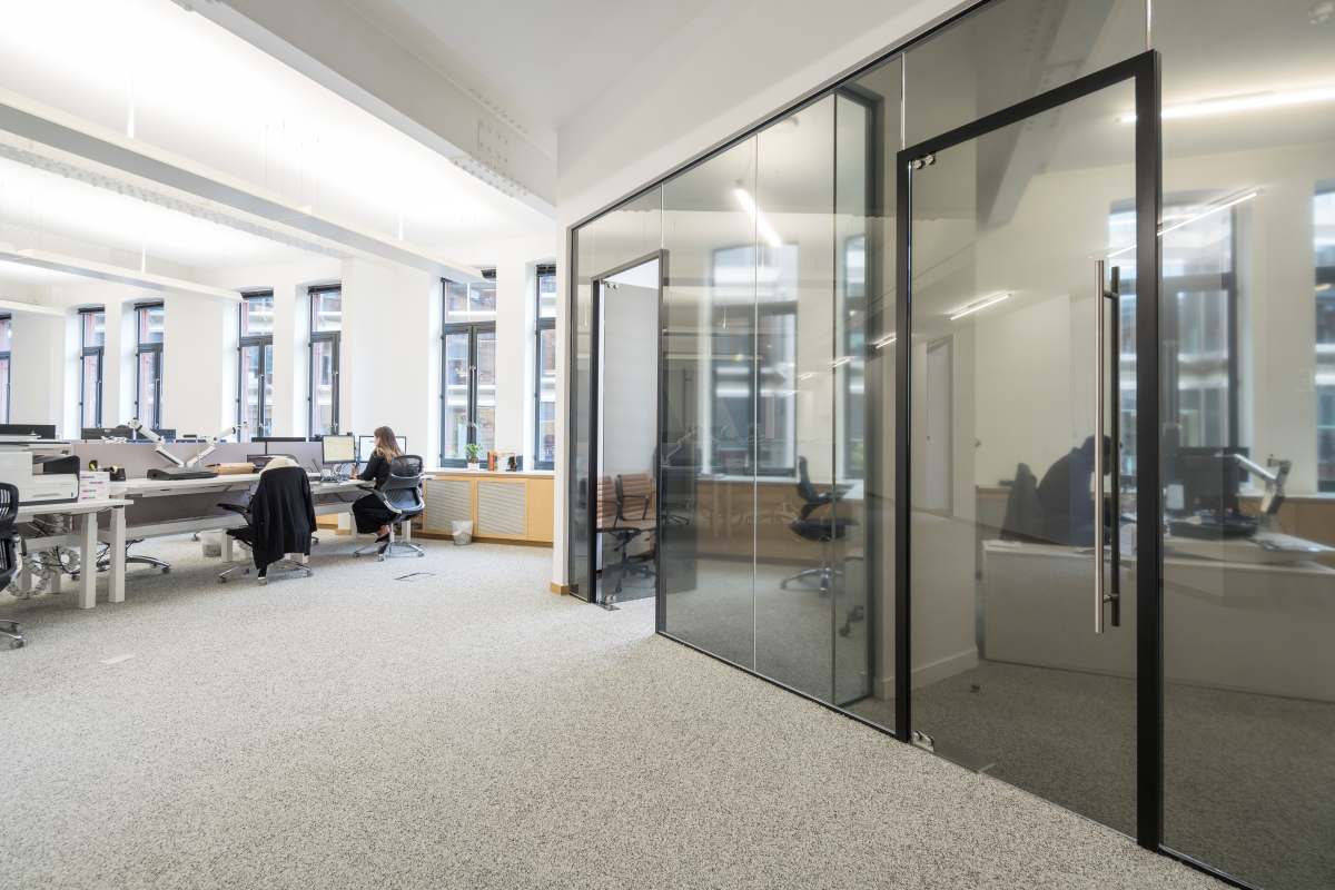 The Role of Lighting in Modern Offices