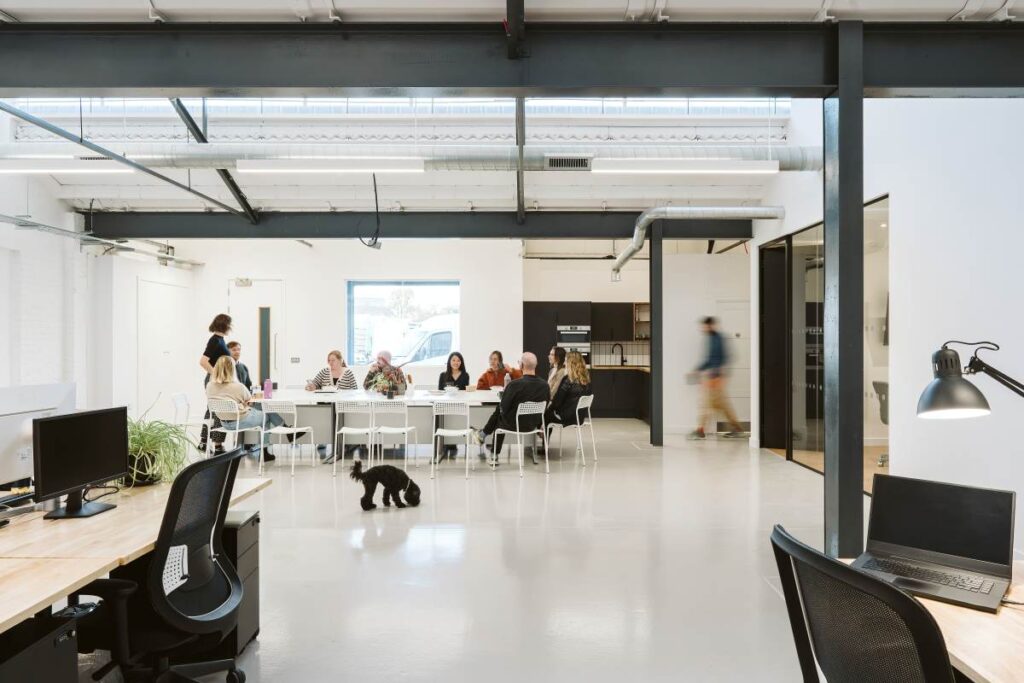 Why Serviced Offices Are Popular With International Companies